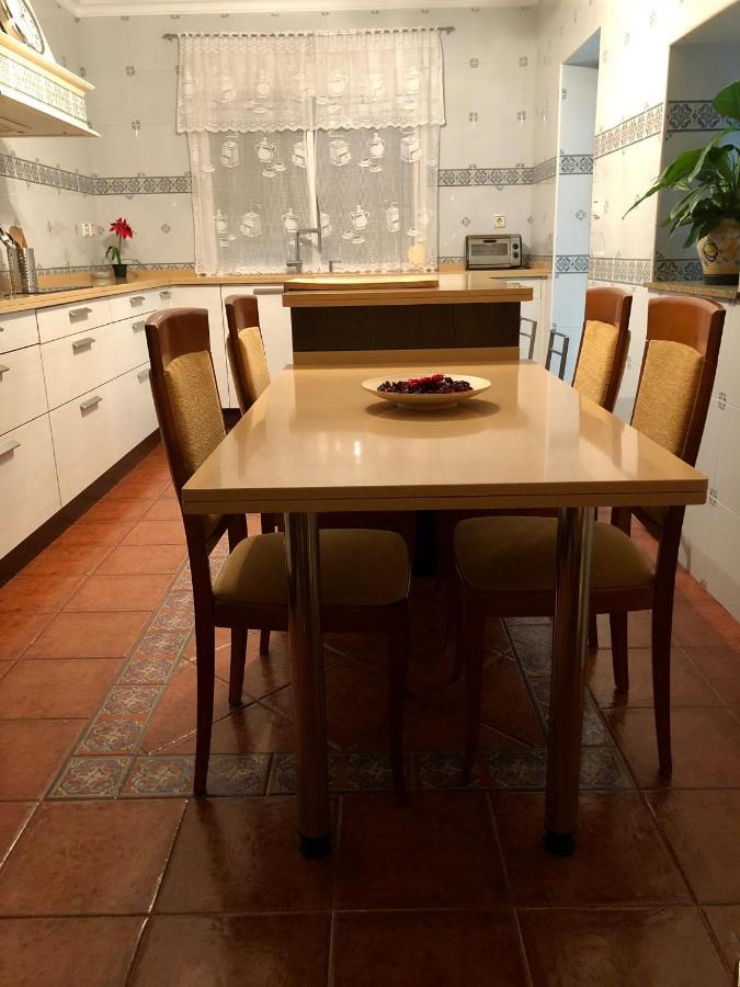 Casa Grande Con Piscina Rota